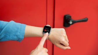 Abrir la puerta con Apple Watch